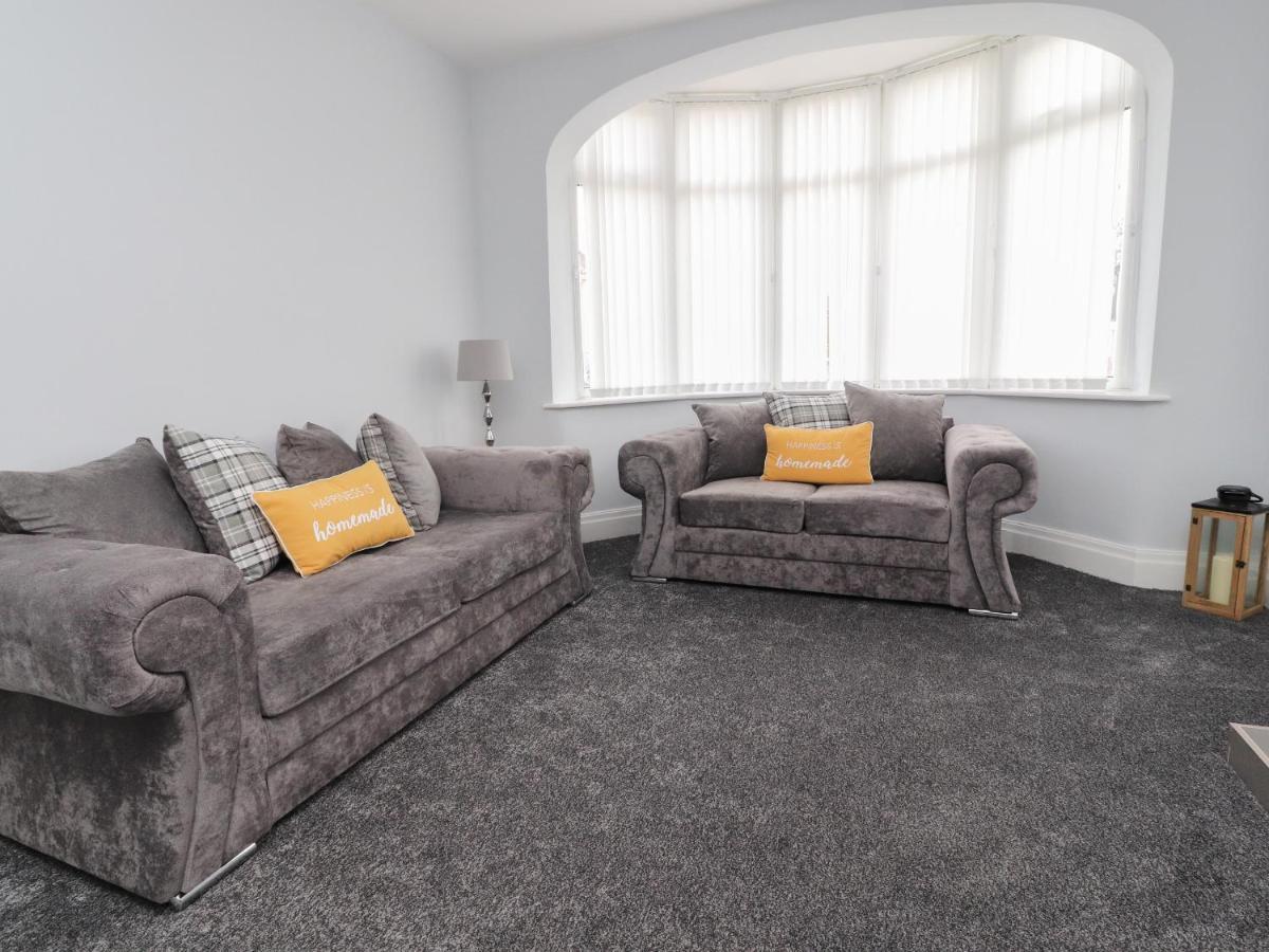 23 Ryden Avenue Villa Cleveleys Ngoại thất bức ảnh