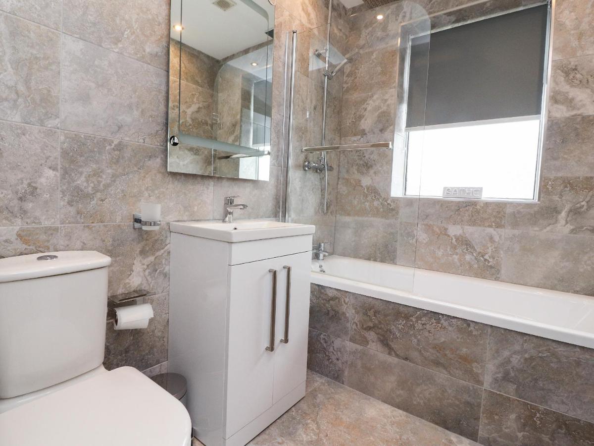 23 Ryden Avenue Villa Cleveleys Ngoại thất bức ảnh